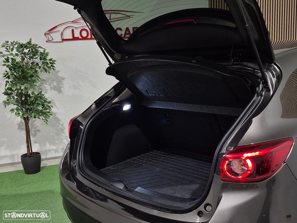 Mazda 3 Hatchback 1.5 Sky-G Evolve HS Navi - 30