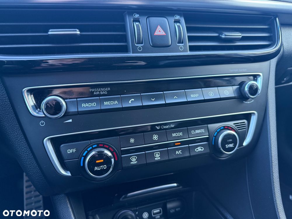 Kia Optima 1.7 CRDI XL DCT - 28