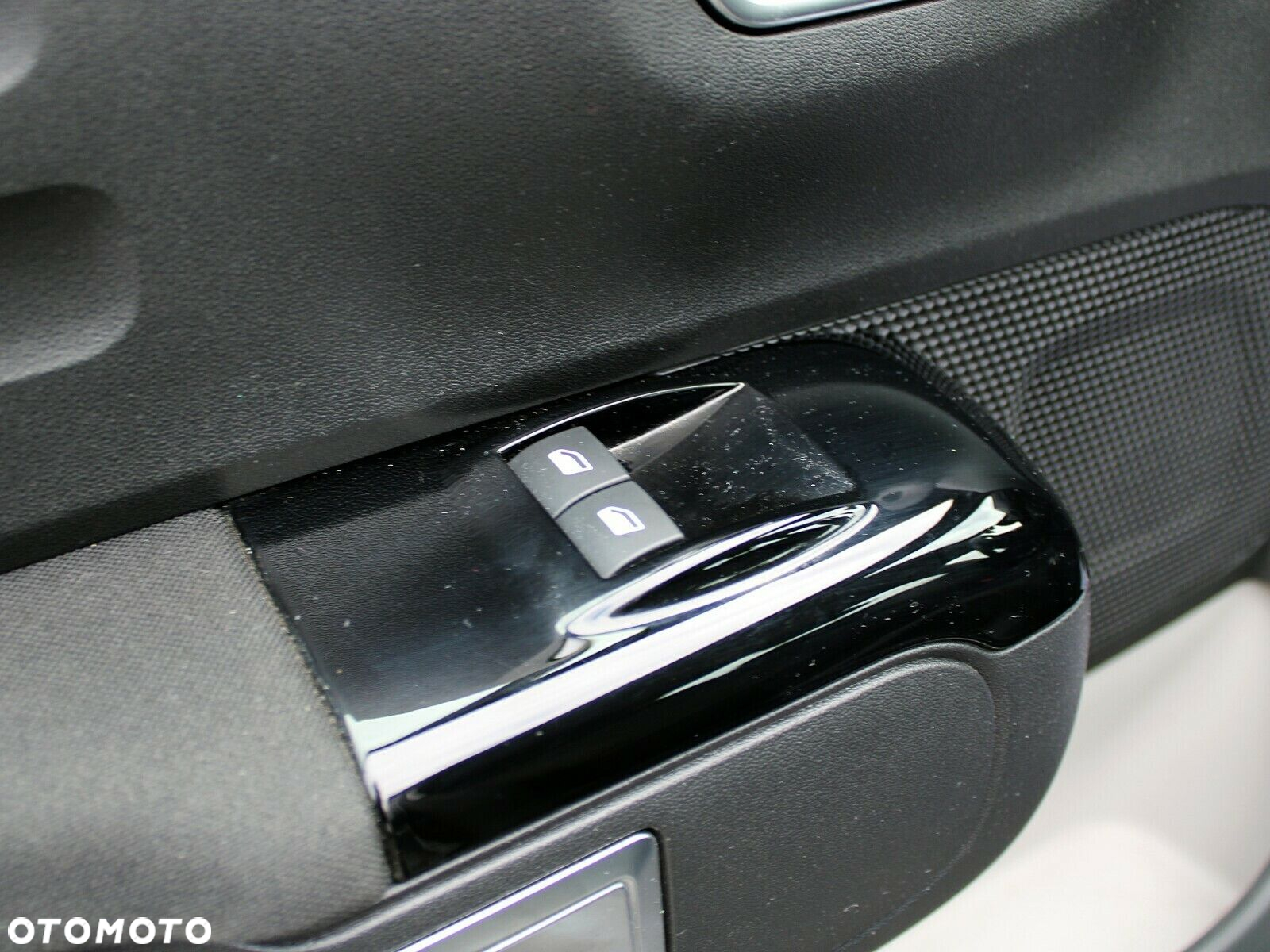 Citroën C3 1.2 PureTech Shine - 26