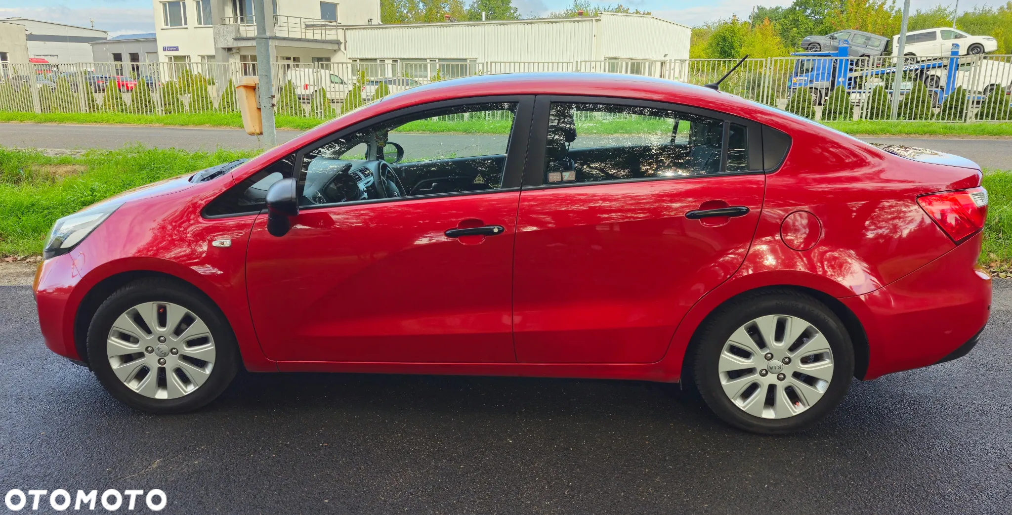 Kia Rio 1.2 L - 5
