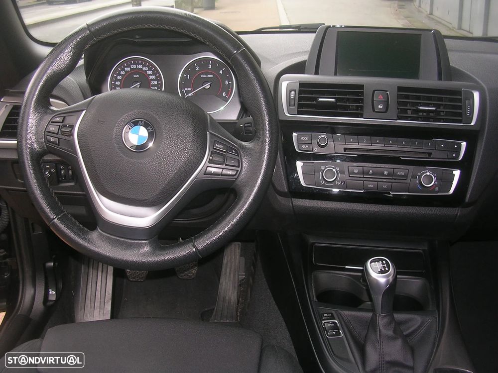 BMW 218 d Cabrio Line Sport - 19