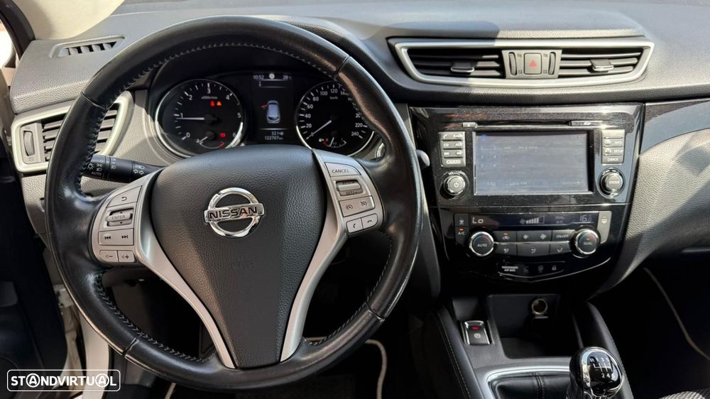 Nissan Qashqai 1.5 dCi N-Connecta 18 - 7