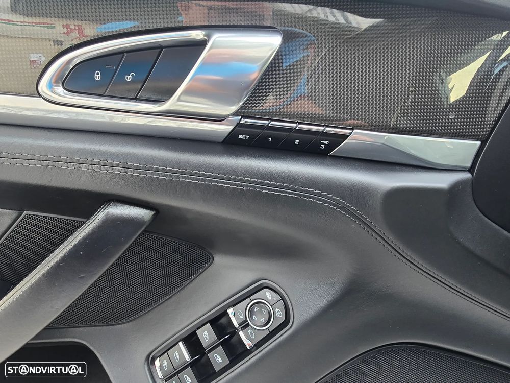 Porsche Panamera S Hybrid - 36