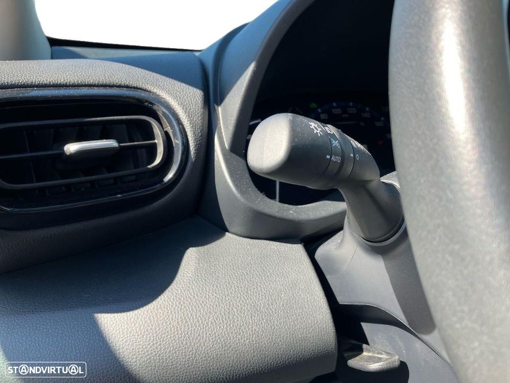 Toyota Yaris Cross 1.5 HDF Comfort Plus - 29