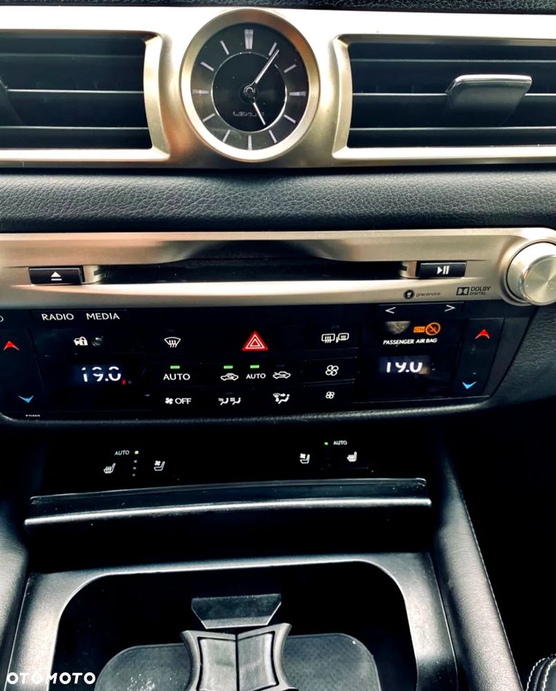 Lexus GS 200t / 300 Elegance - 12