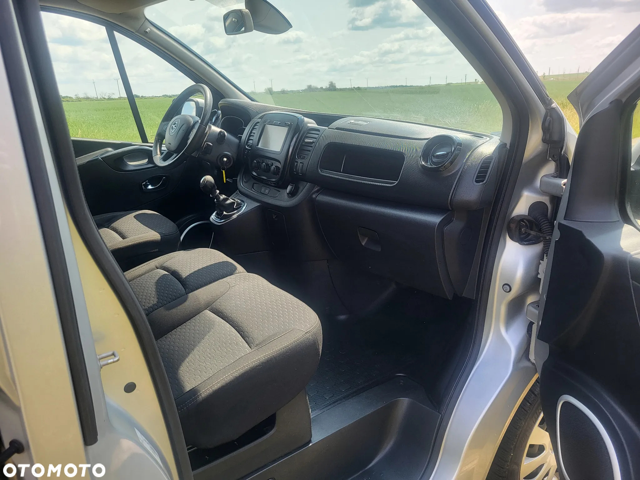 Opel Vivaro - 14