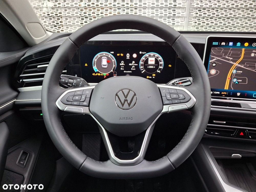 Volkswagen Passat - 21