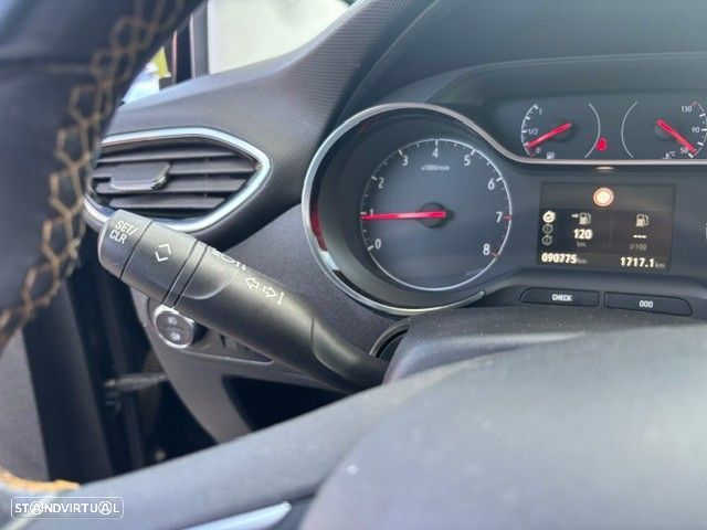 Opel Crossland X 1.2 T Edition J17 - 18