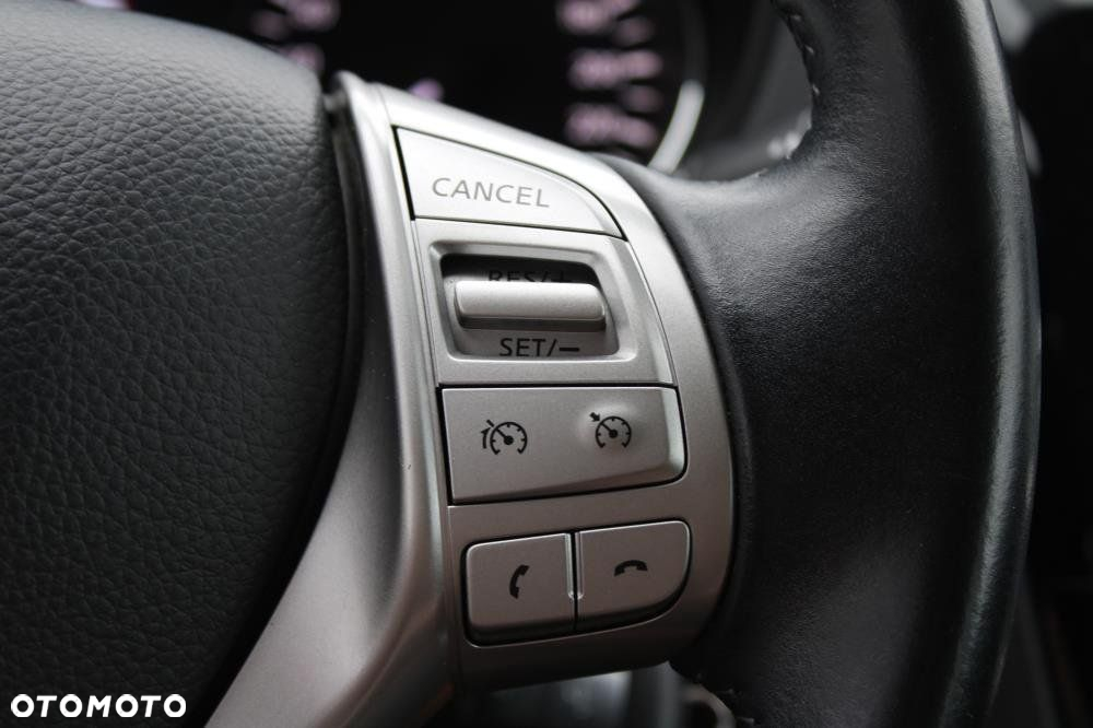 Nissan Qashqai - 12