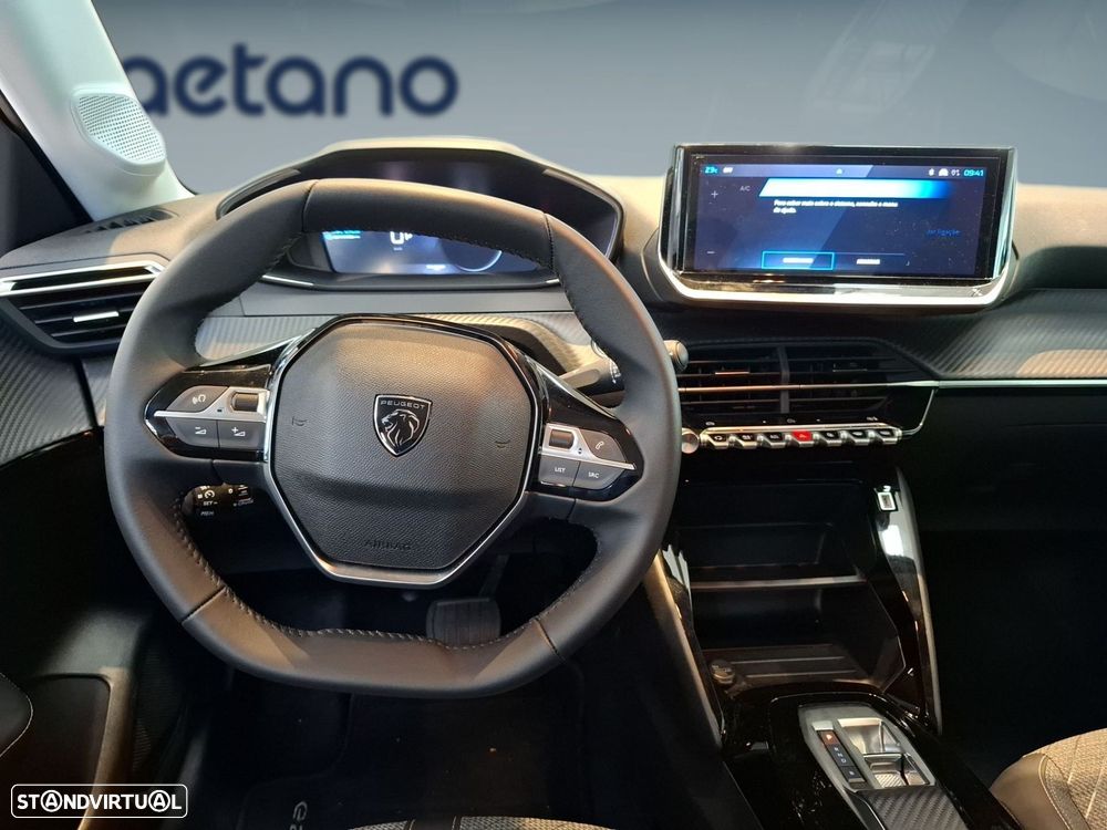 Peugeot e-208 50 kWh Allure — fotografia 13