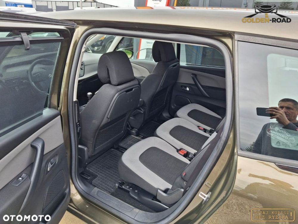 Citroën C4 Grand Picasso - 11