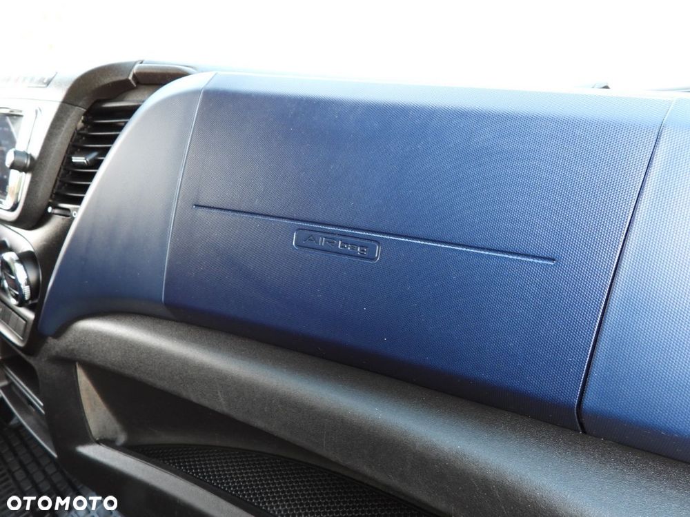 Iveco DAILY 35S16 CONNECT KONTENER WINDA 8 PALET TEMPOMAT NAWIGACJA LEDY AUTOMAT HI-MATIC KLIMATYZACJA  160KM - 41
