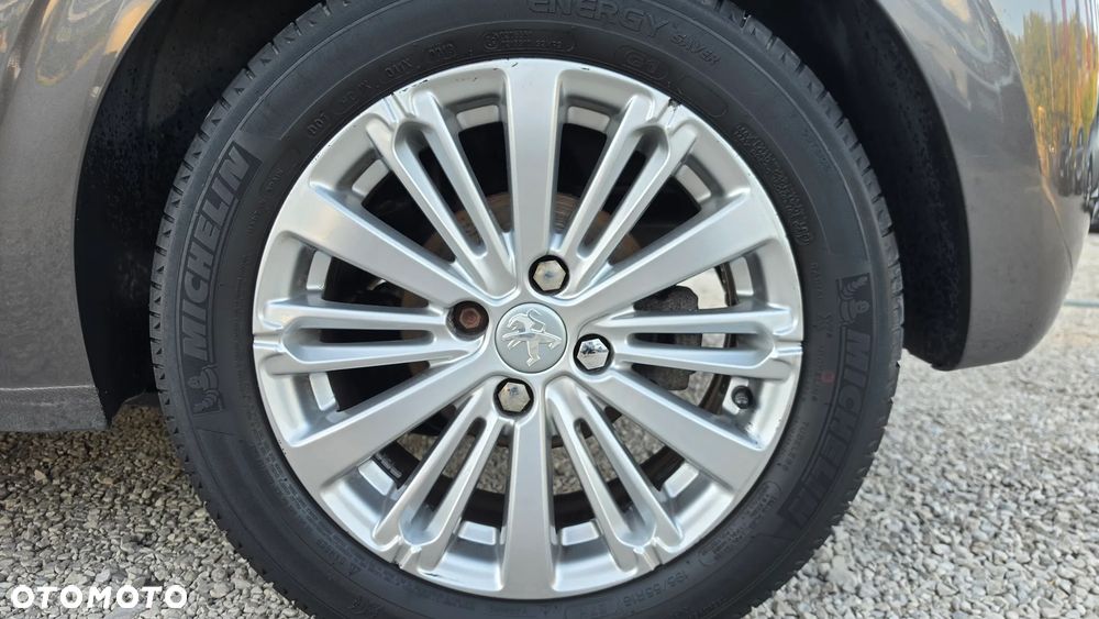 Peugeot 208 1.2 PureTech Allure S&S EAT6 - 33
