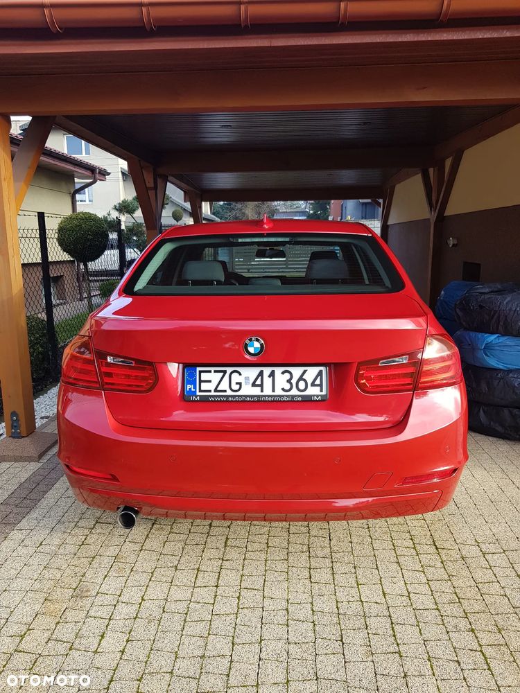 BMW Seria 3 320d - 4