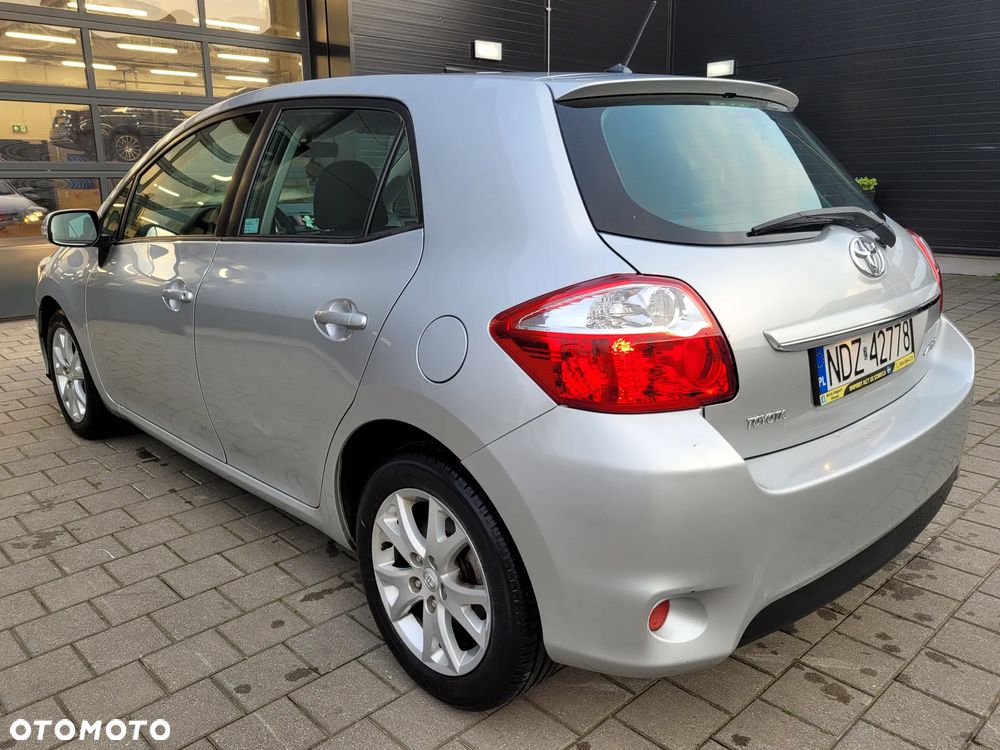 Toyota Auris - 8