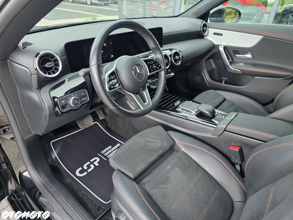 Mercedes-Benz CLA 180 d 8G-DCT - 24