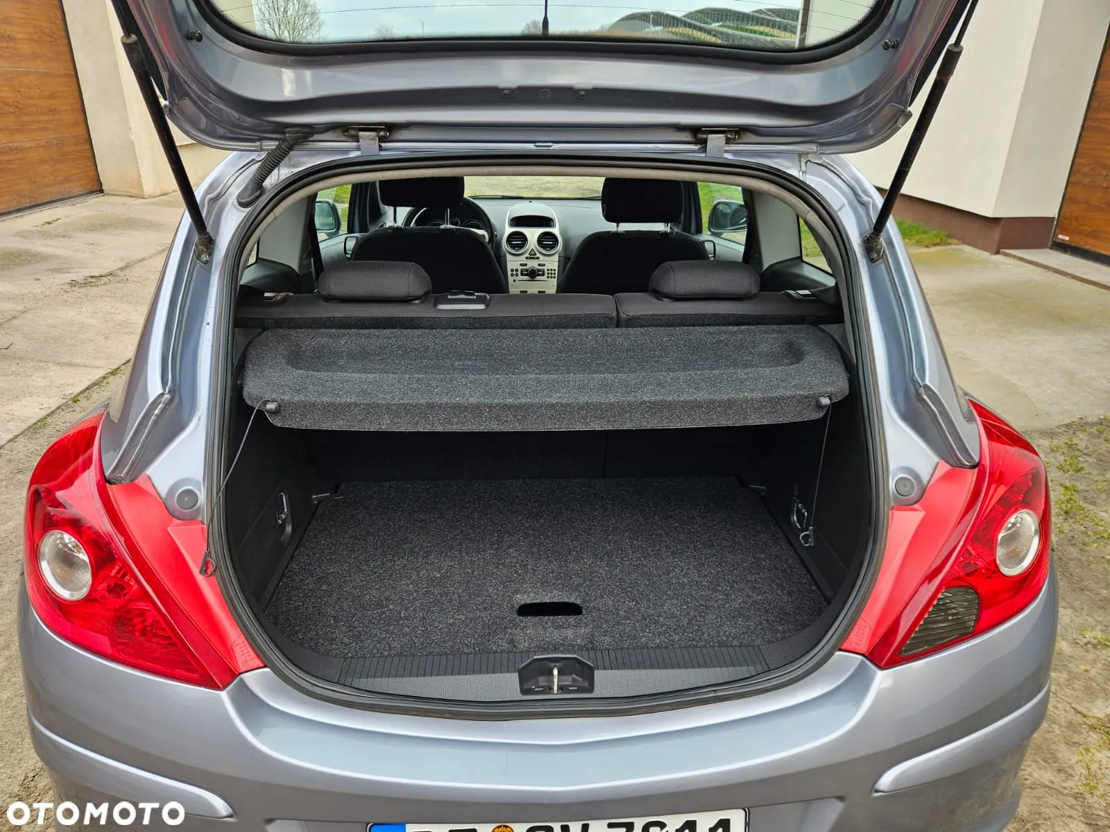 Opel Corsa 1.4 16V - 9