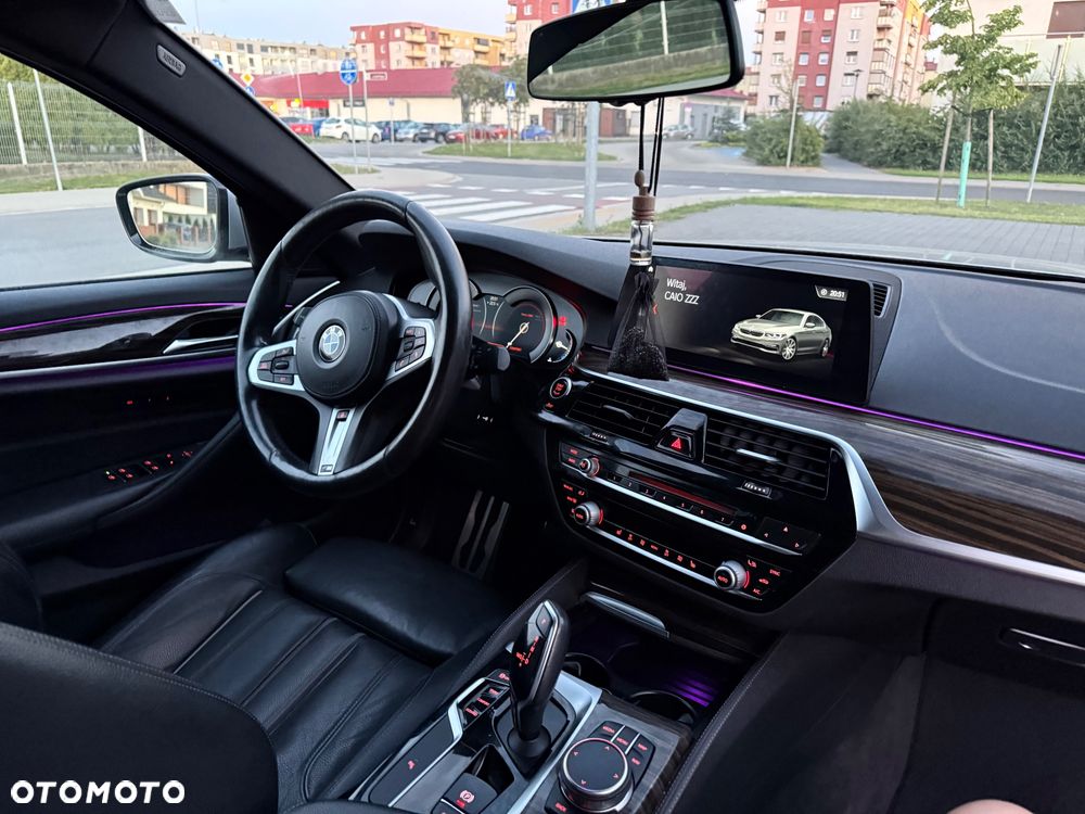 BMW Seria 5 530i M Sport sport - 9