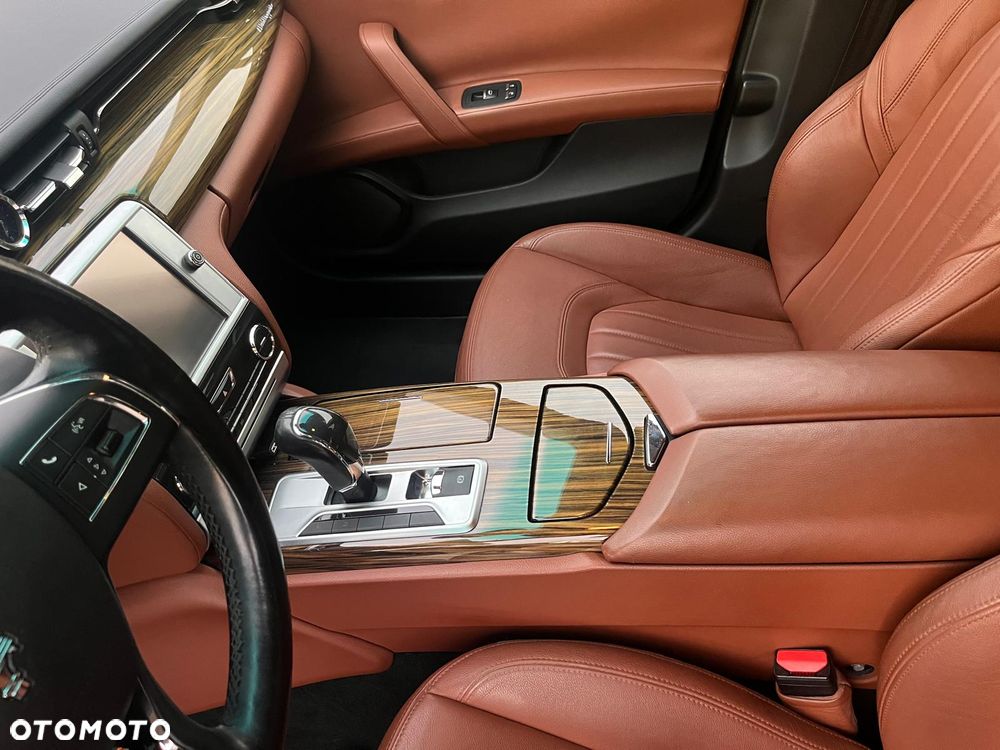 Maserati Quattroporte D GranSport - 14