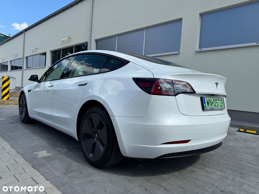 Tesla Model 3 RWD - 10