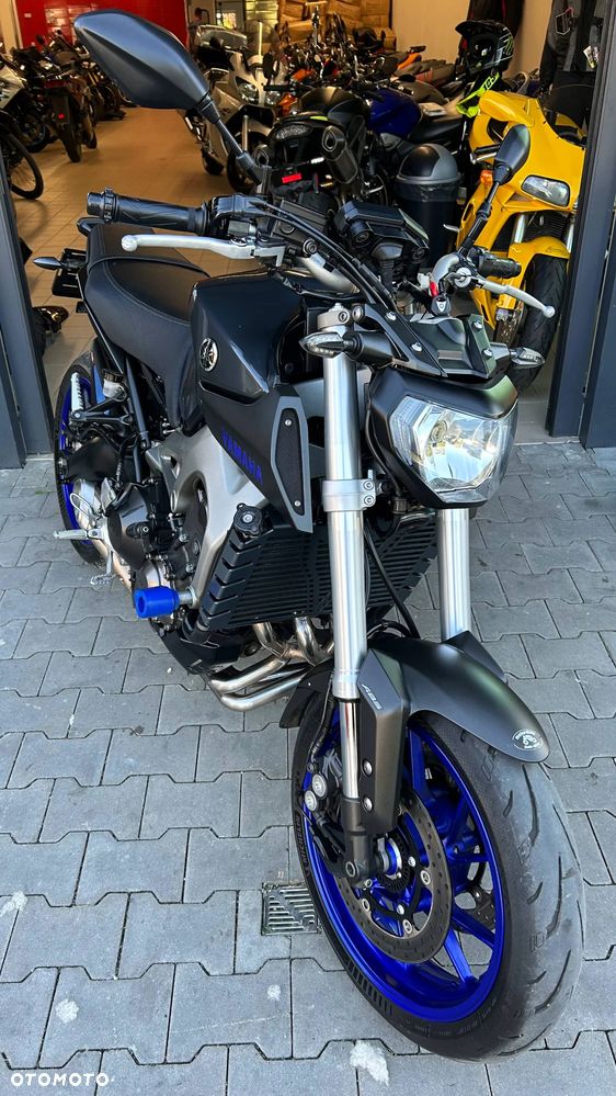 Yamaha MT - 16