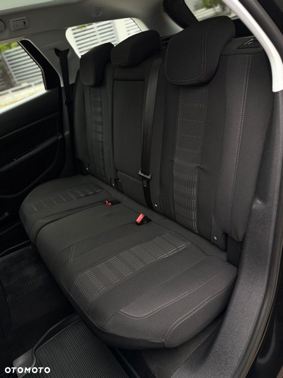 Peugeot 308 BlueHDi 150 EAT6 Stop & Start Allure - 8