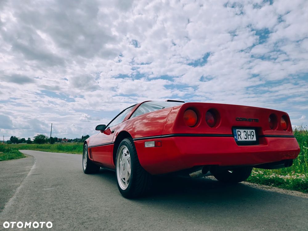 Chevrolet Corvette - 19