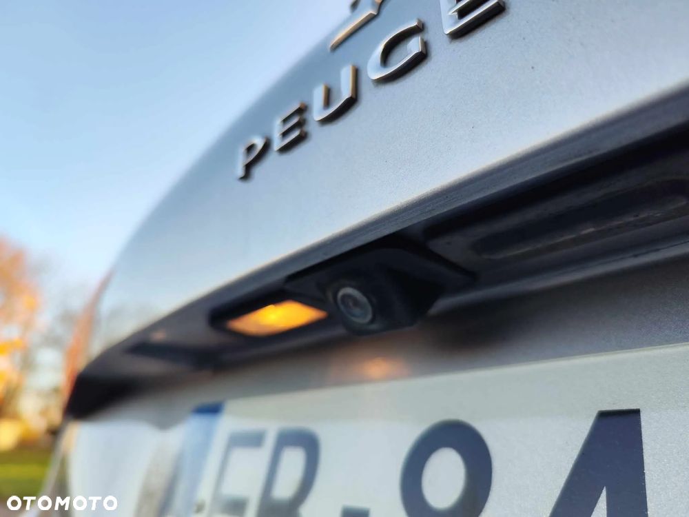 Peugeot 308 1.5 BlueHDi Allure Pack S&S - 15