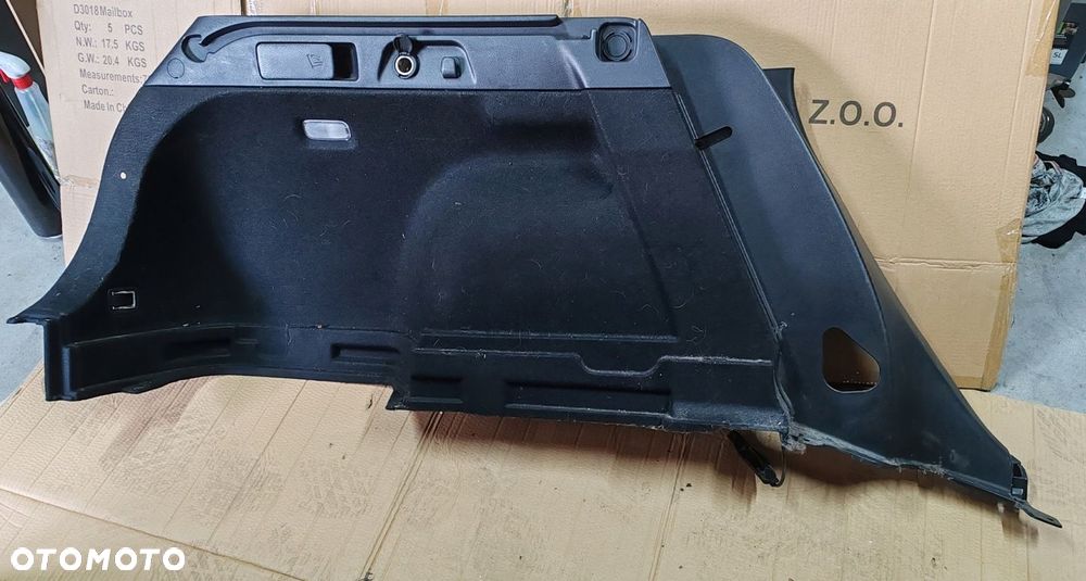 Boczek bagażnika lewy tył tylny kombi Kia Ceed III 18-