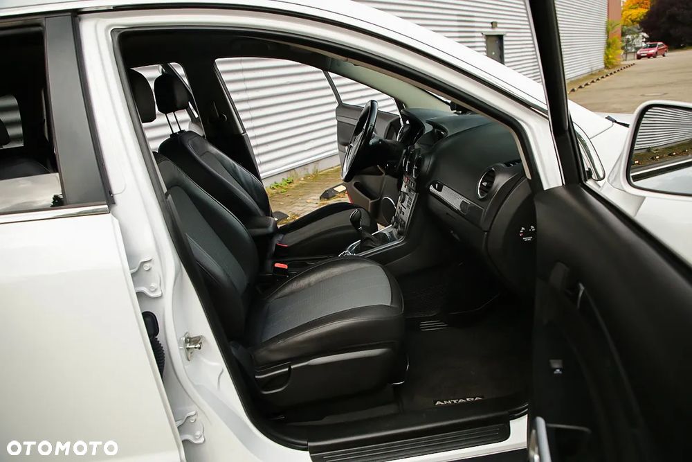Opel Antara - 11