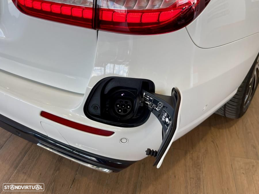 Mercedes-Benz E 300 de Avantgarde - 8
