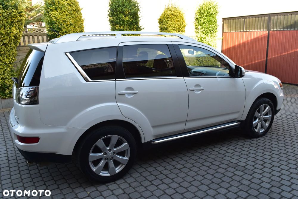 Mitsubishi Outlander 2.0 2WD Inform - 15