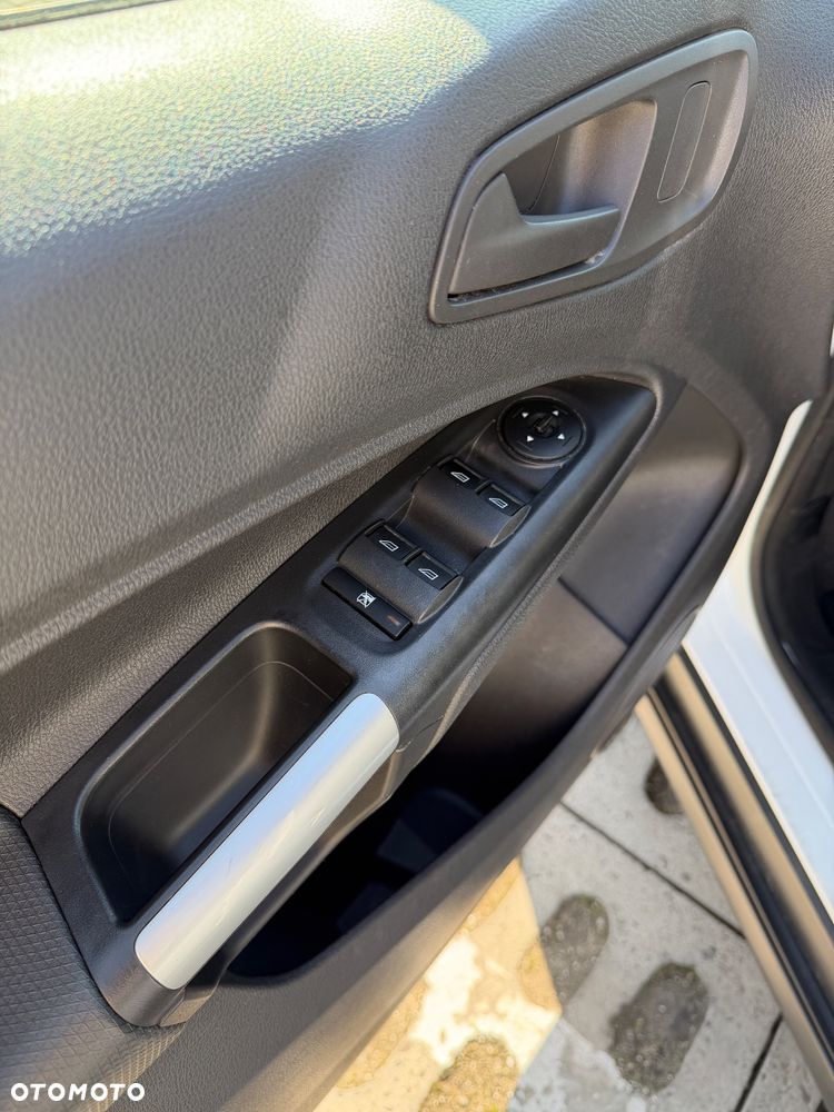 Ford Tourneo Connect Grand 1.5 EcoBlue Start/Stop Active - 16