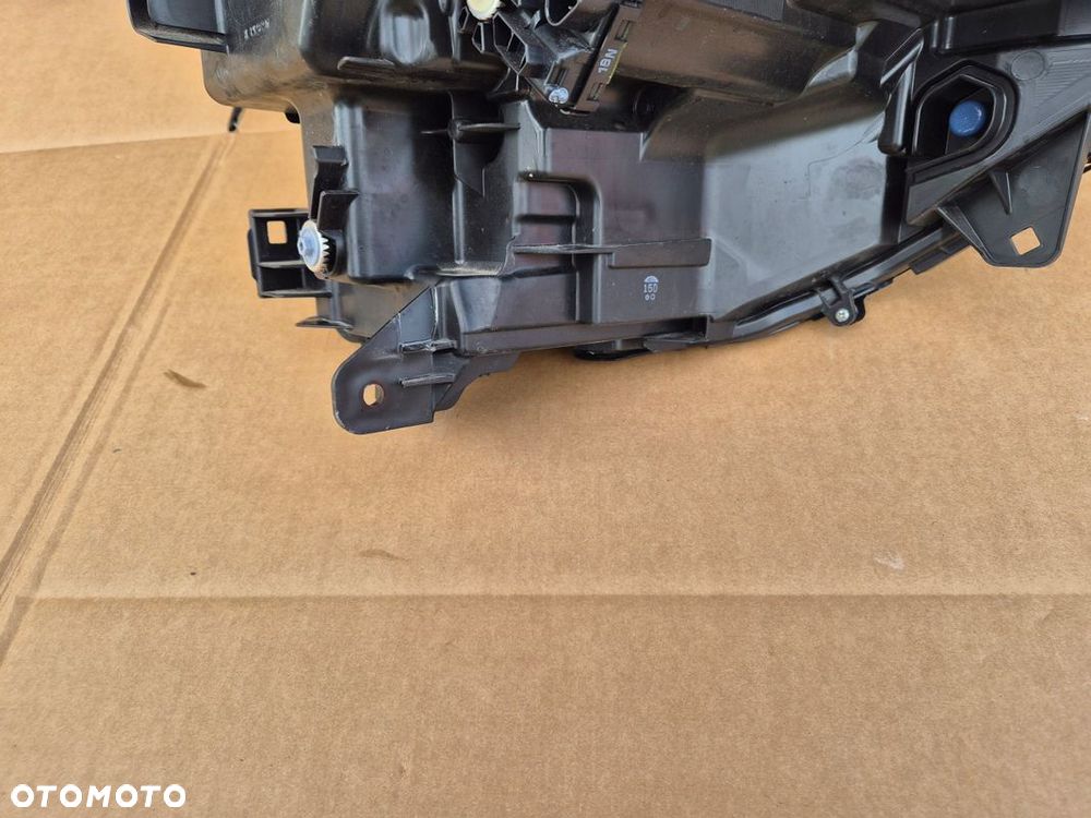 LAMPA PRZEDNIA MITSUBISHI ECPIPSE CROSS FULL LED LIFT ORYGINAŁ - 12