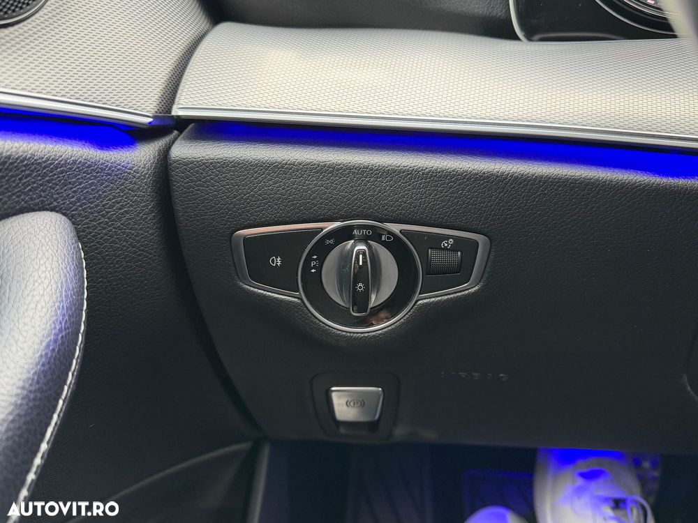 Mercedes-Benz E 220 d 4Matic 9G-TRONIC Avantgarde - 20
