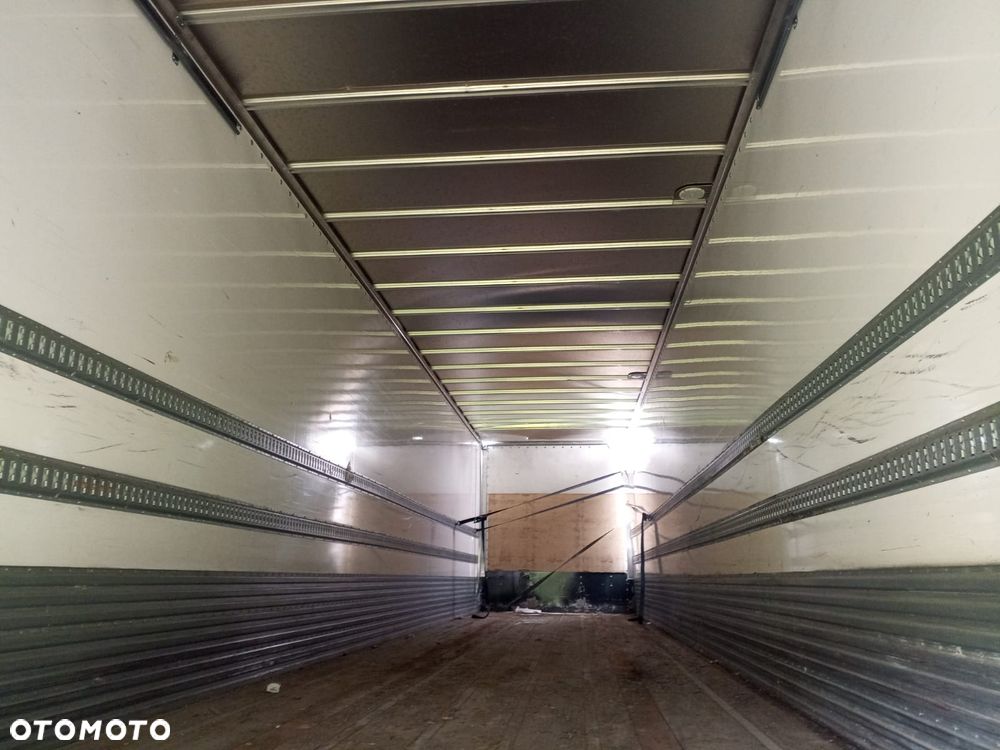 Fruehauf izoterma/ kontener / osie saf -FRANCJA - 12