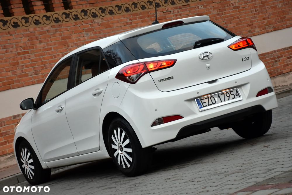 Hyundai I20 2017 photo 3