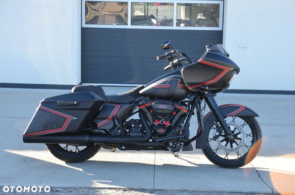 Harley-Davidson Touring Road Glide - 18