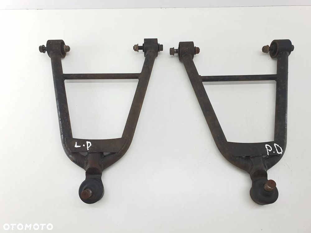 WAHACZ PRZOD DOLNY SWORZEN  TGB BLADE 250 - 4