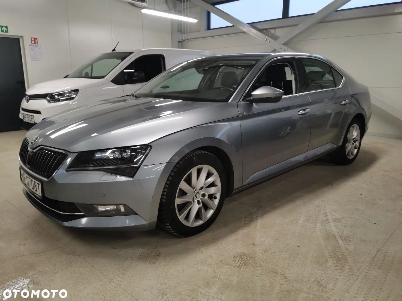 Skoda Superb 2.0 TDI SCR Style DSG - 1