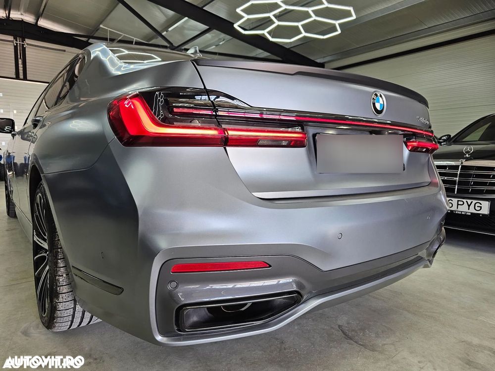 BMW Seria 7 745Le - 31