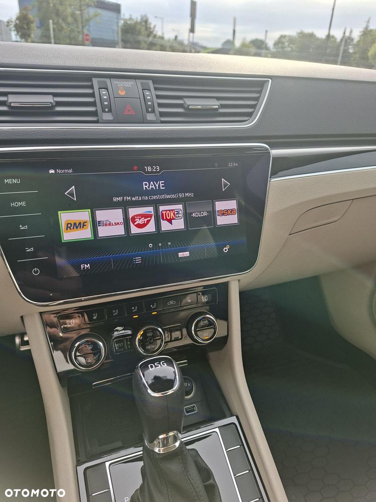 Skoda Superb 2.0 TSI L&K DSG - 7