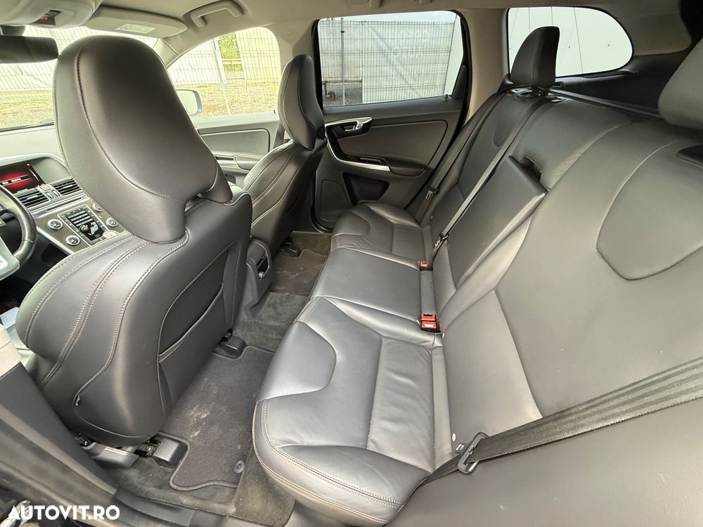 Volvo XC 60 D4 Geartronic Momentum - 10