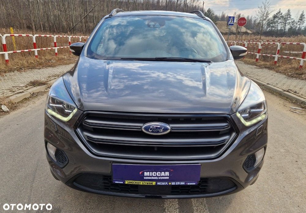 Ford Kuga 2.0 TDCi 4x4 ST-Line - 14