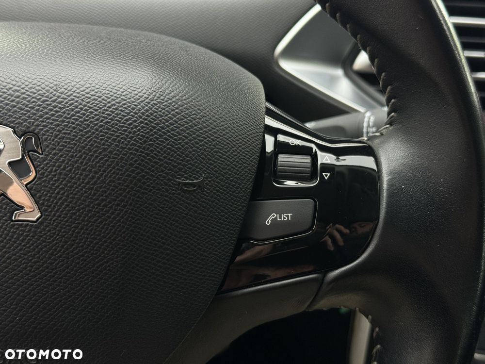 Peugeot 308 1.5 BlueHDi Active S&S - 25