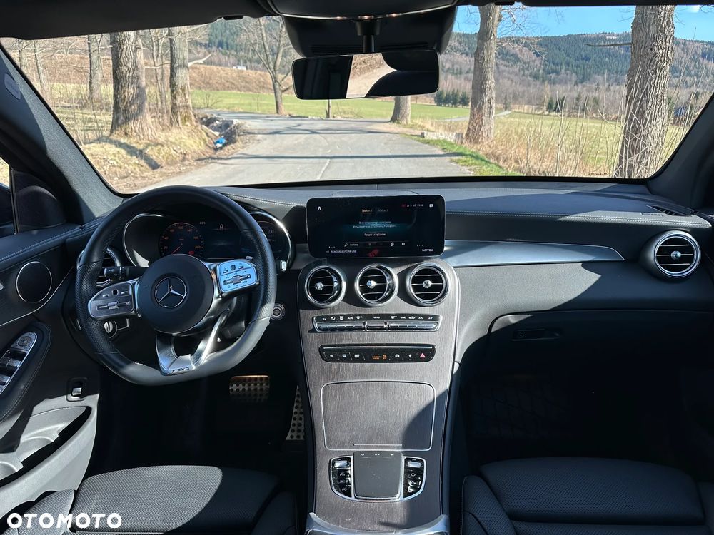 Mercedes-Benz GLC - 22