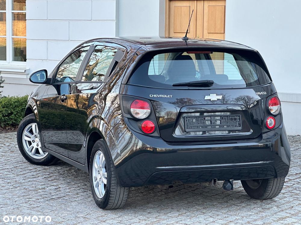 Chevrolet Aveo 1.4 16V Base - 20