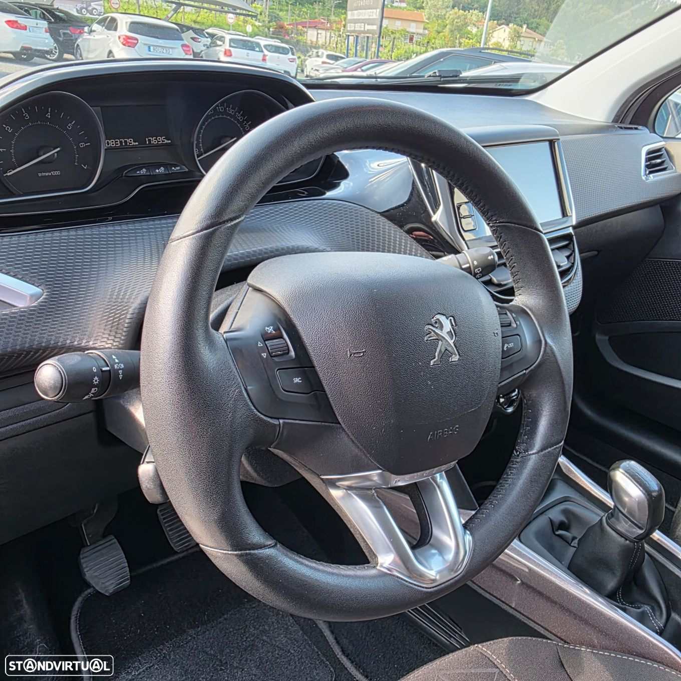 Peugeot 2008 1.2 PureTech Style - 19