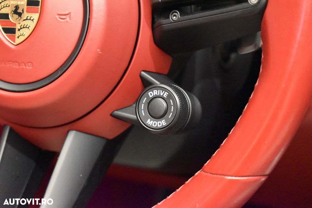 Porsche 911-TURBO-S PDK - 27