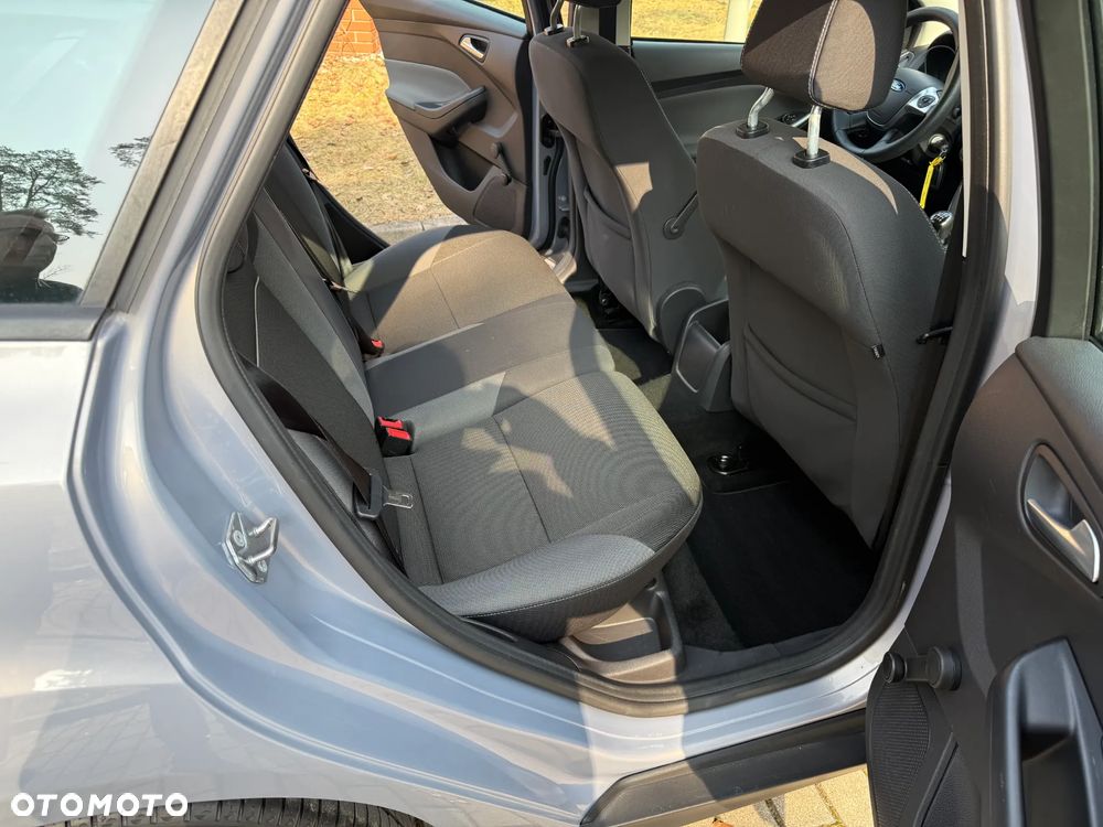Ford Focus - 13